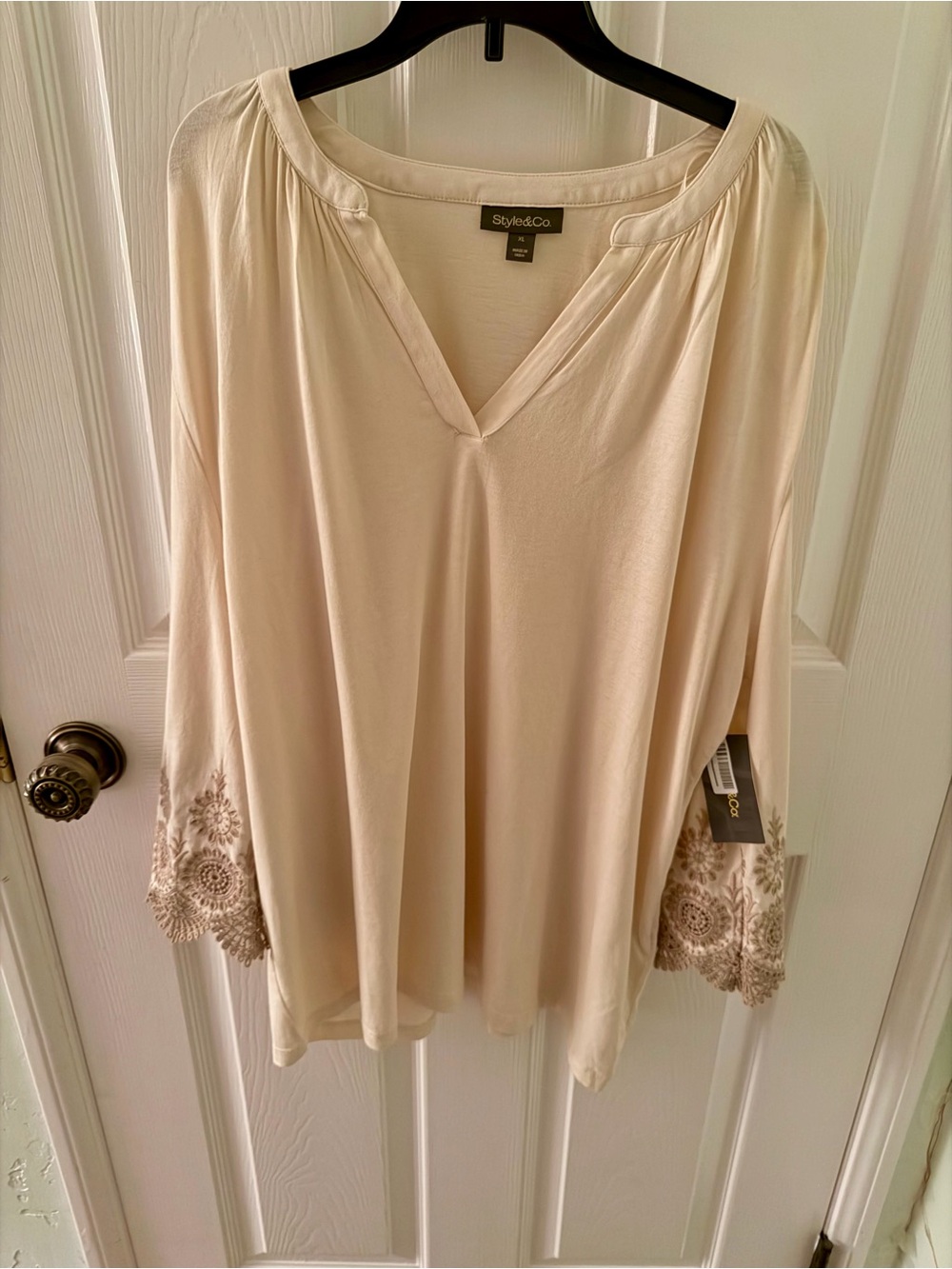 NWT Style & Co. Cream V-Neck Tunic with Embroidered Bell Sleeves, Size XL
